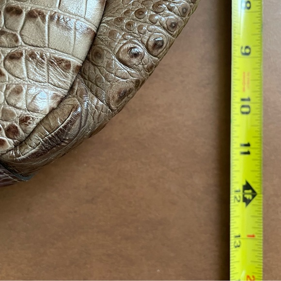 Brahmin EUC tote shoulder bag crocodile texture in grey tan brown 🎉HP🎉 - Picture 12 of 12